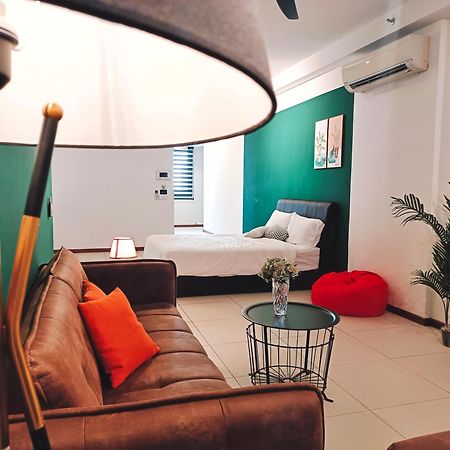 The Landmark By Katana 3Br To 4Br Luxury Seaview Landmark Homestay At Gurney 15-16Pax 无敌海景套房 Tanjung Tokong エクステリア 写真